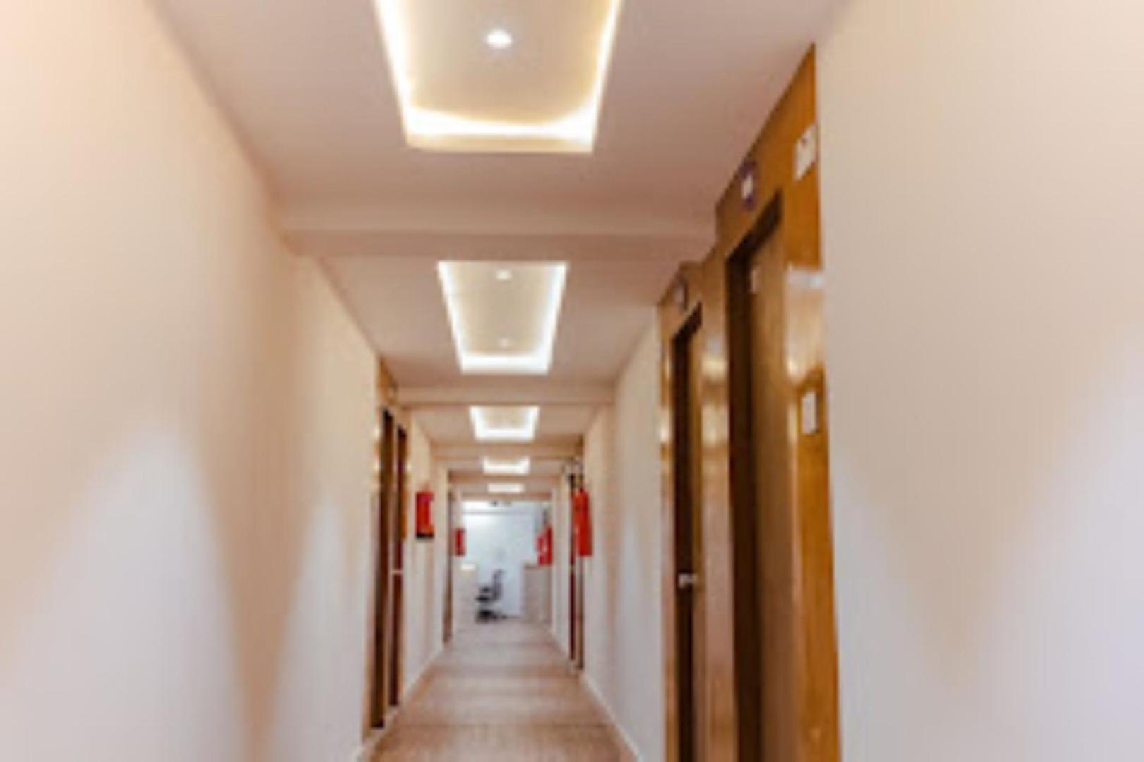 Lennox Hotel , סוראט מראה חיצוני תמונה